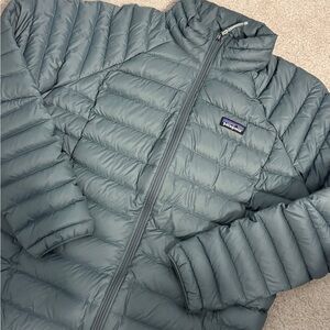 Patagonia Women’s Down Sweater Puffer Jacket- LN, Women’s XL